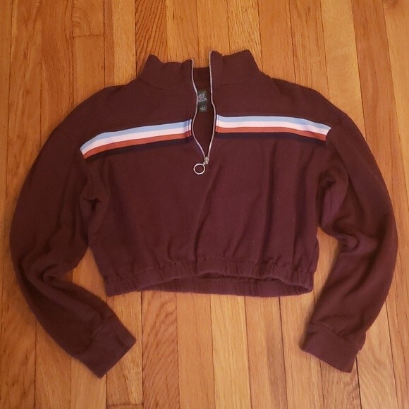 Wild Fable Cropped Quarer Zip Size Small Sweatshirt. Color-Maroon - Picture 1 of 3